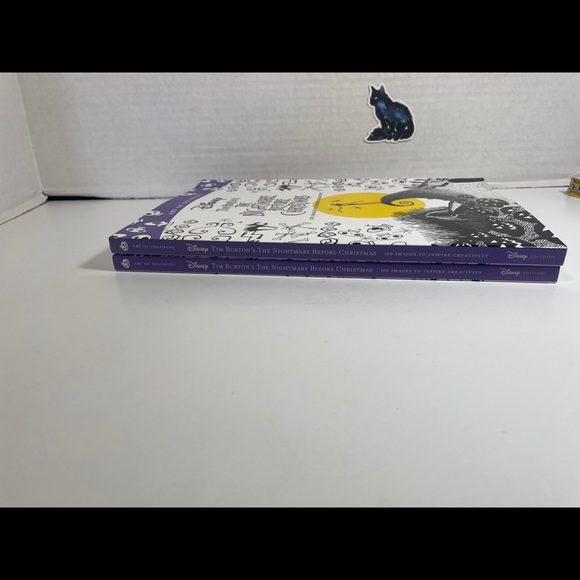 1 Art Of Coloring: Tim Burton's The Nightmare Before Christmas: 100 Images Book - Picture 8 of 16